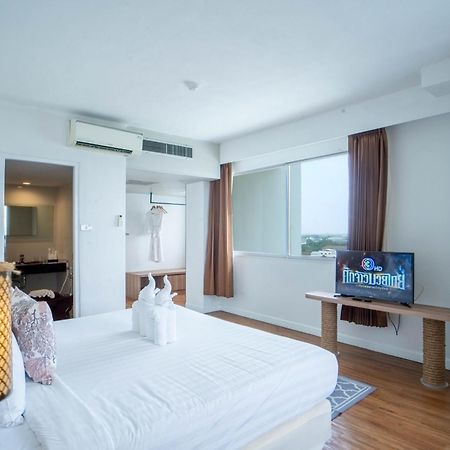 Thong Tarin Hotel Surin Eksteriør billede
