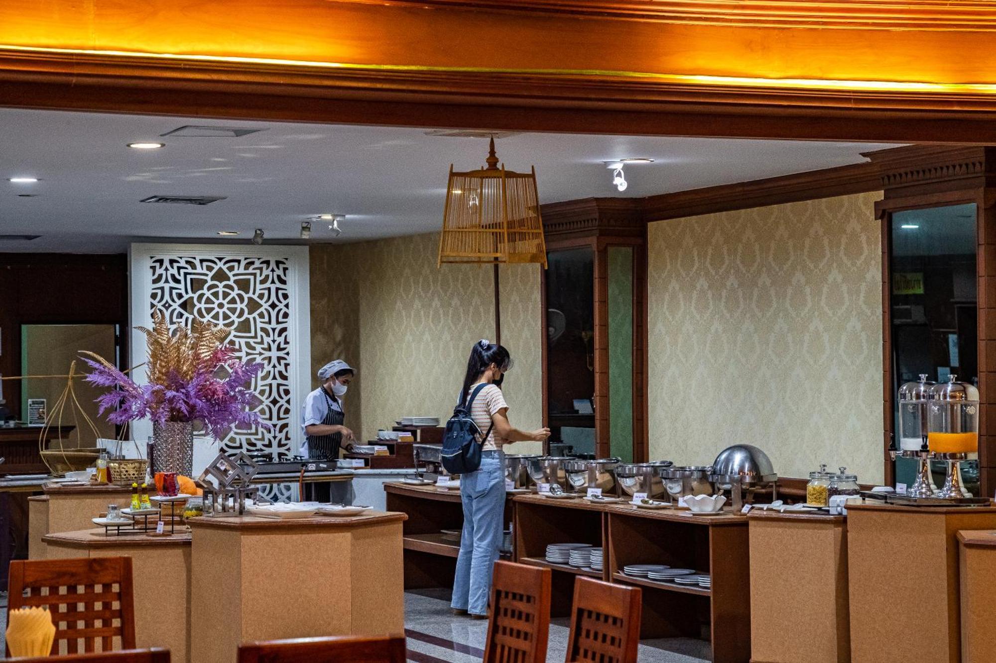 Thong Tarin Hotel Surin Eksteriør billede