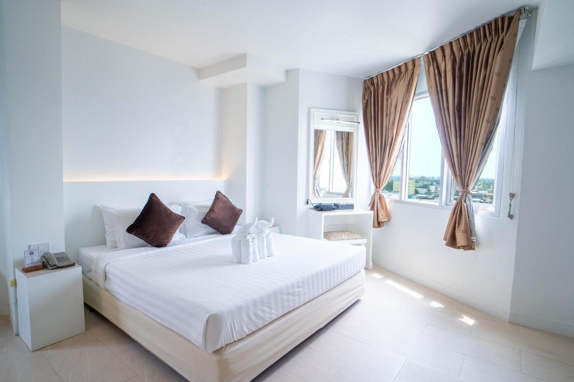 Thong Tarin Hotel Surin Eksteriør billede